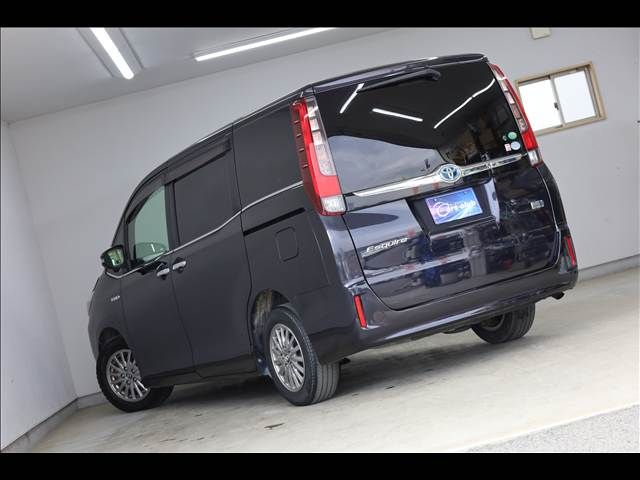 TOYOTA ESQUIRE HYBRID 2015 Image 31