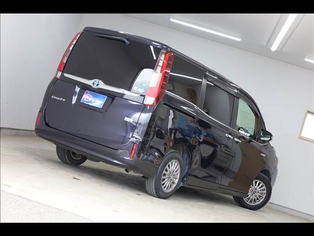 TOYOTA ESQUIRE HYBRID 2015 Image 31