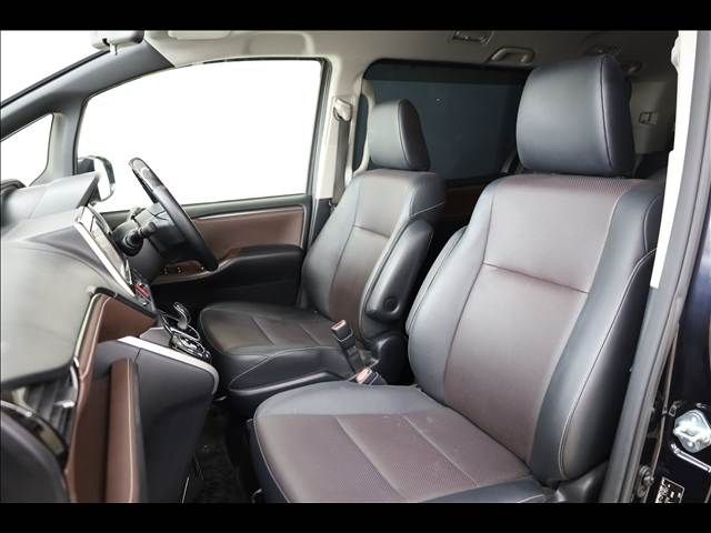 TOYOTA ESQUIRE HYBRID 2015 Image 31