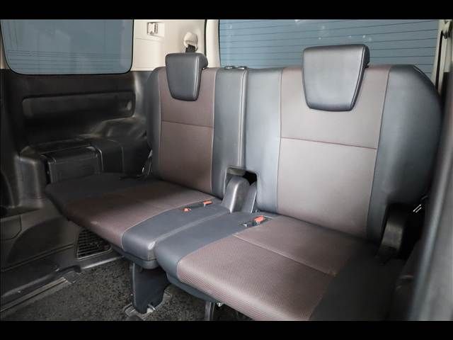 TOYOTA ESQUIRE HYBRID 2015 Image 31