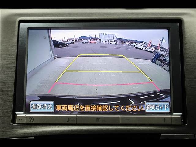 TOYOTA PRIUS 2013 Image 31