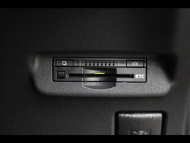 TOYOTA PRIUS 2013 Image 31