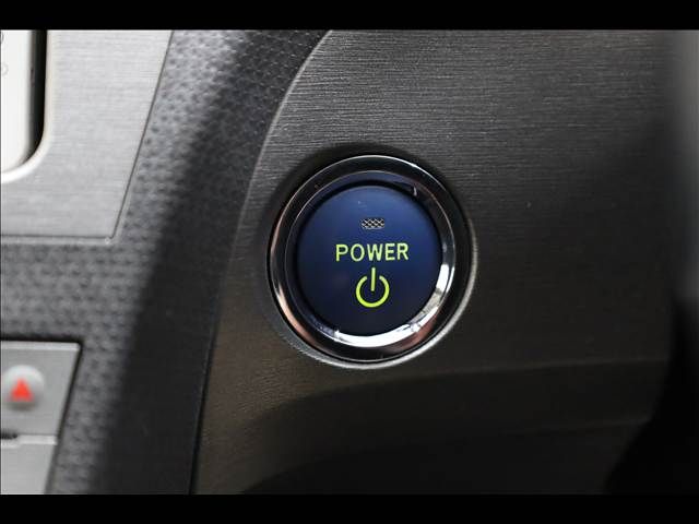 TOYOTA PRIUS 2013 Image 31