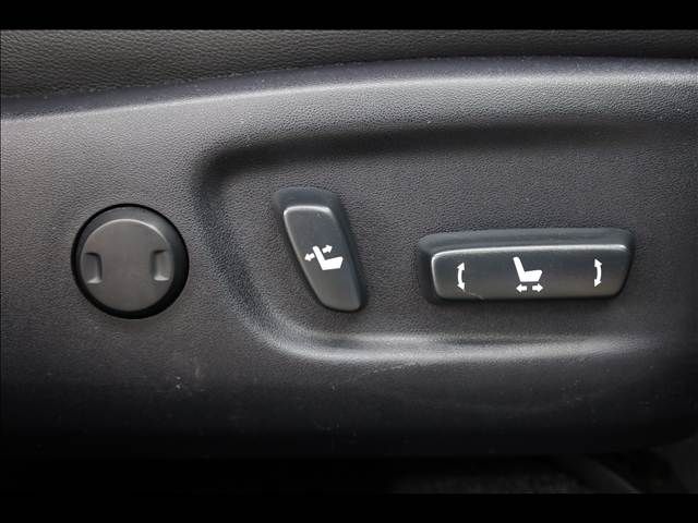 TOYOTA PRIUS 2013 Image 31