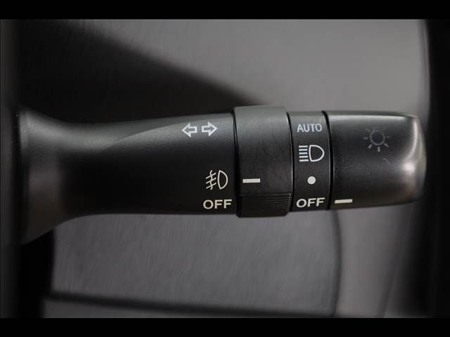 TOYOTA PRIUS 2013 Image 31