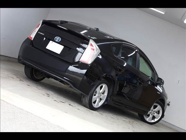 TOYOTA PRIUS 2013 Image 31