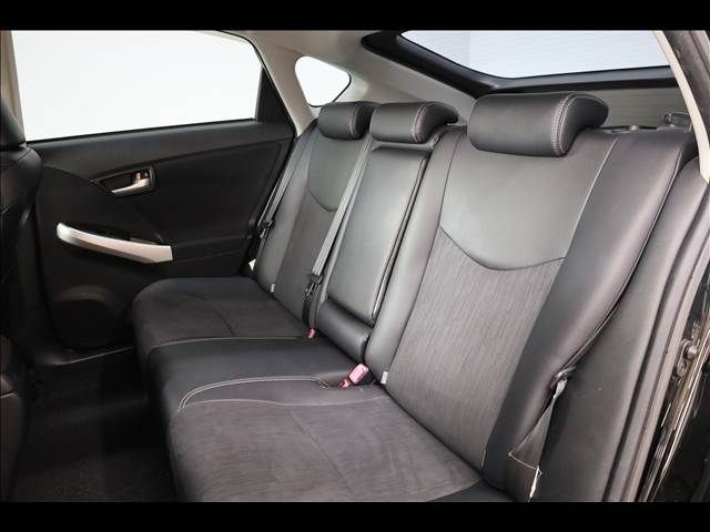 TOYOTA PRIUS 2013 Image 31