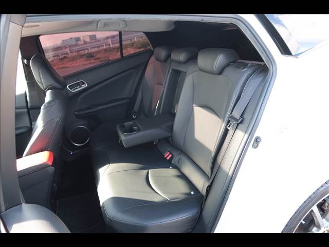 TOYOTA PRIUS 2017 Image 31