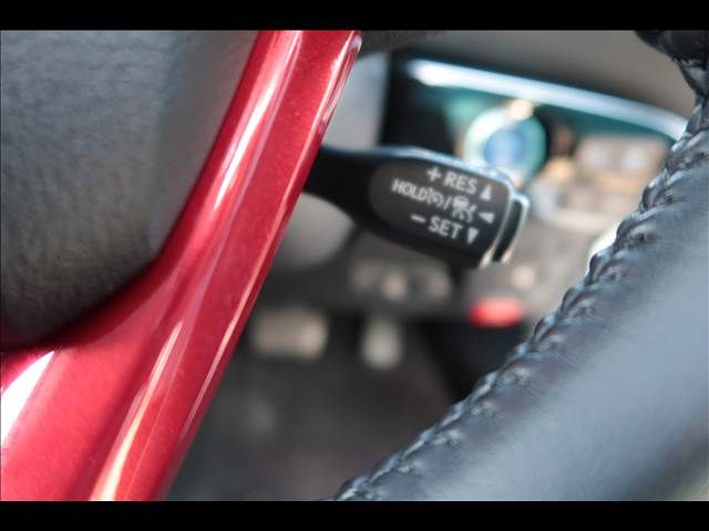 TOYOTA PRIUS 2017 Image 31