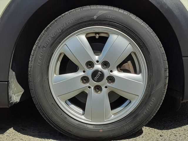 BMW MINI ONE 5DOOR 2015 Image 31