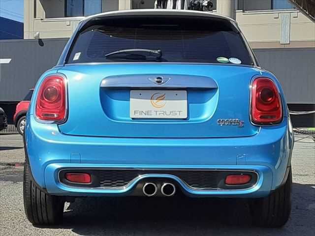 BMW MINI COOPER S 5D 2016 Image 31