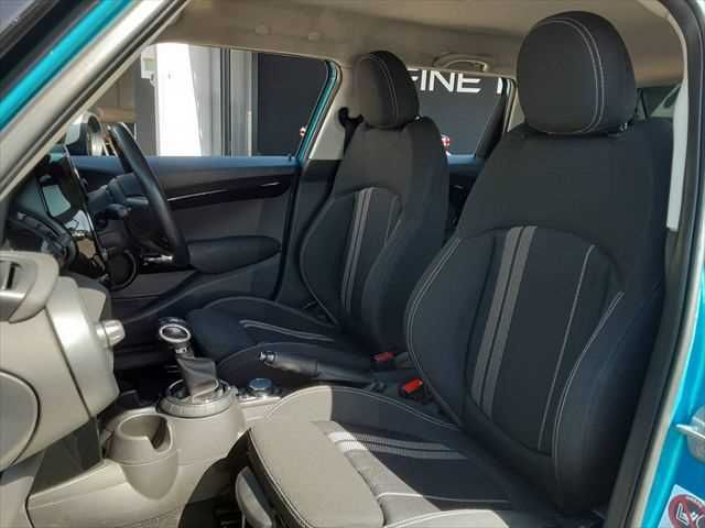 BMW MINI COOPER S 5D 2016 Image 31