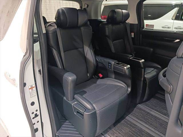 TOYOTA ALPHARD 2018 Image 31