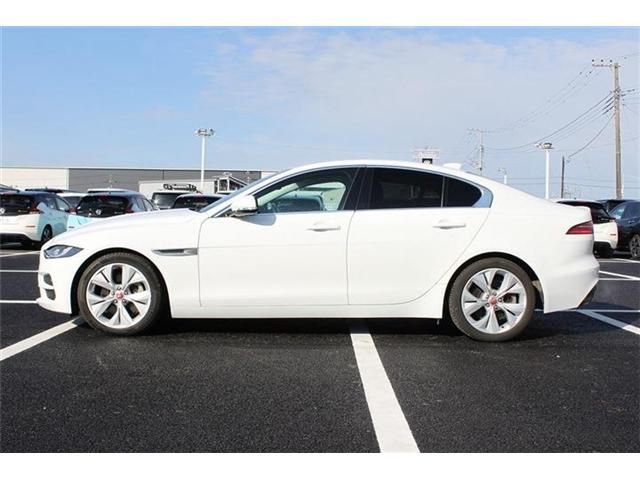 JAGUAR XESERIES 2020 Image 31