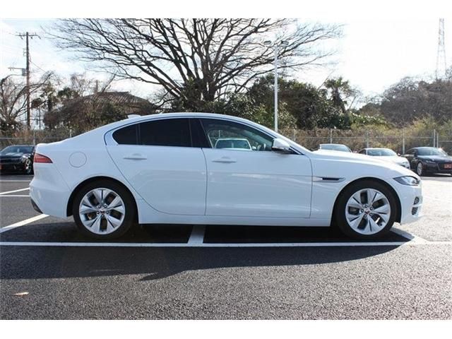 JAGUAR XESERIES 2020 Image 31