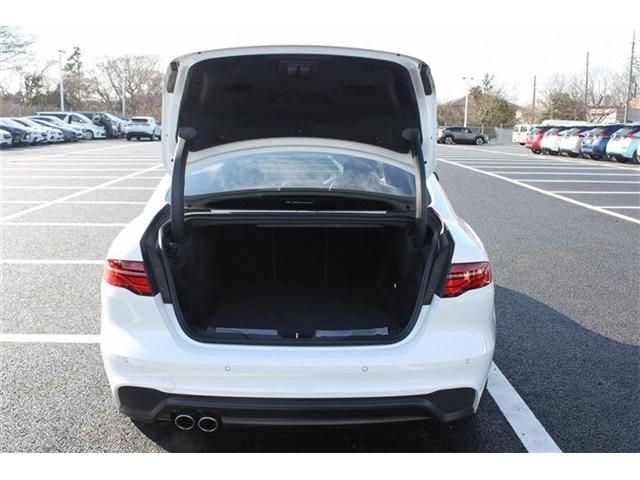 JAGUAR XESERIES 2020 Image 31