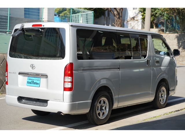 TOYOTA REGIUSACE VAN 2WD 2009 Image 31