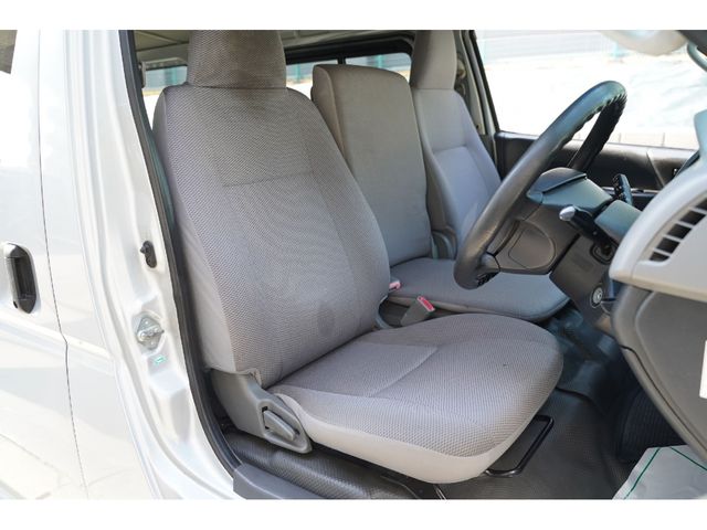 TOYOTA REGIUSACE VAN 2WD 2009 Image 31