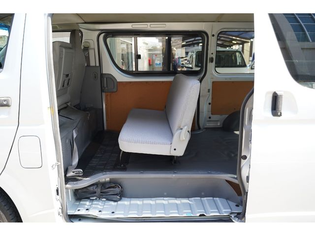 TOYOTA REGIUSACE VAN 2WD 2009 Image 31