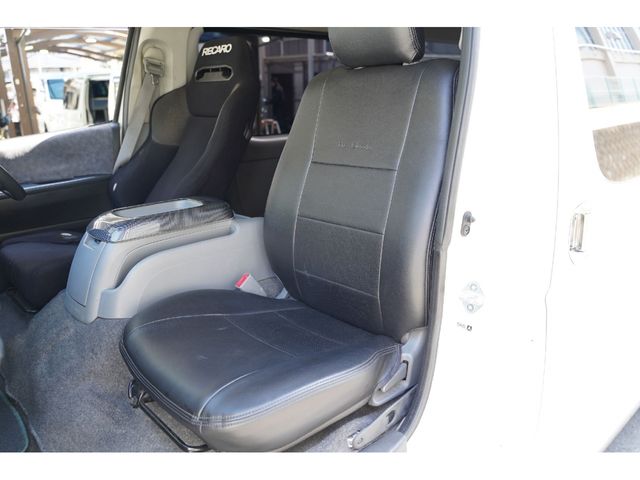 TOYOTA HIACE VAN 2WD 2006 Image 31