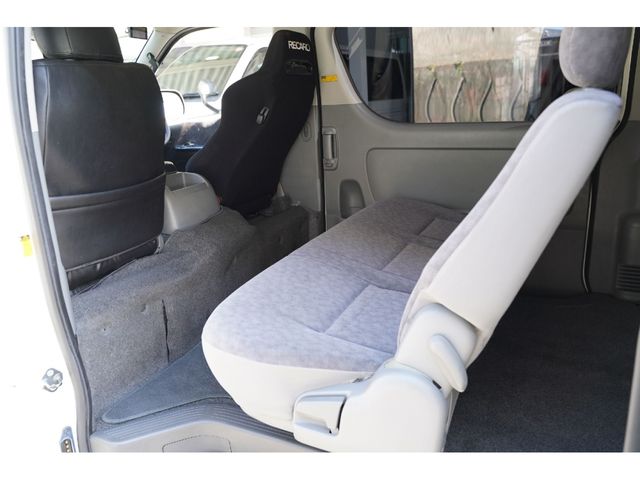 TOYOTA HIACE VAN 2WD 2006 Image 31