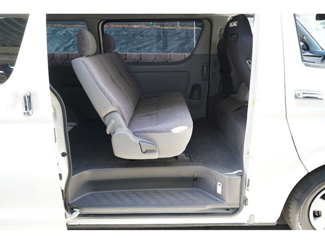 TOYOTA HIACE VAN 2WD 2006 Image 31