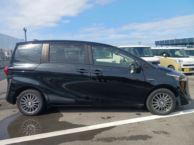 TOYOTA SIENTA HYBRID 2020 Image 31