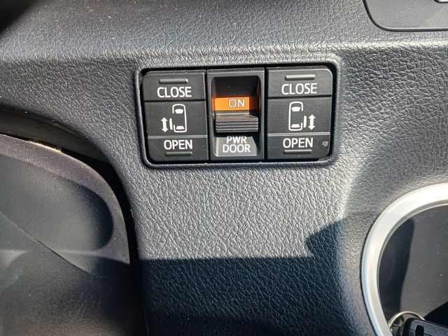 TOYOTA SIENTA HYBRID 2020 Image 31