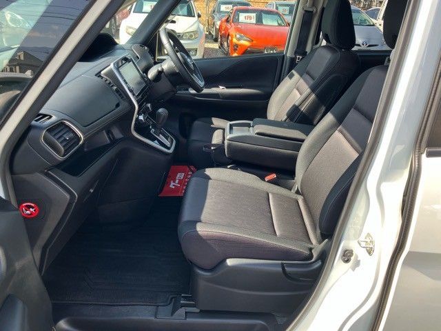 NISSAN SERENA  S-HYBRID 2018 Image 31