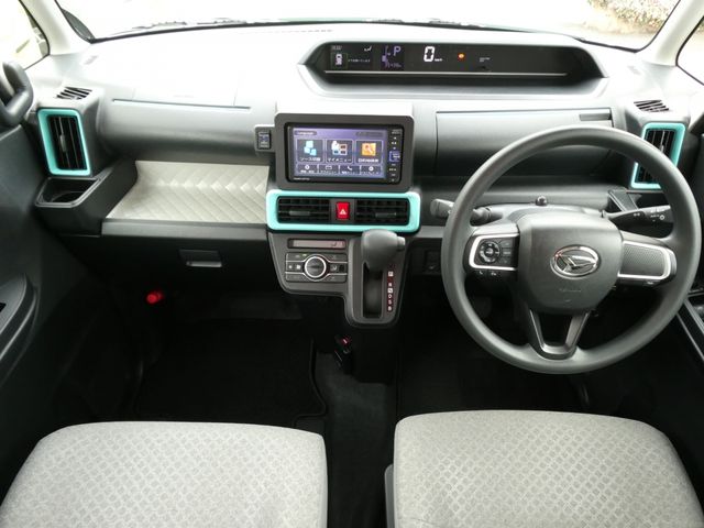 DAIHATSU TANTO 2021 Image 31