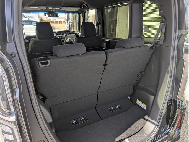 HONDA N BOX CUSTOM 2022 Image 31