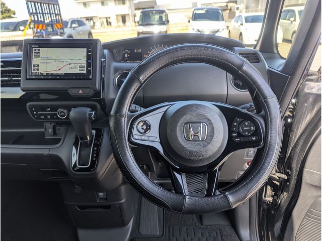 HONDA N BOX CUSTOM 2022 Image 31