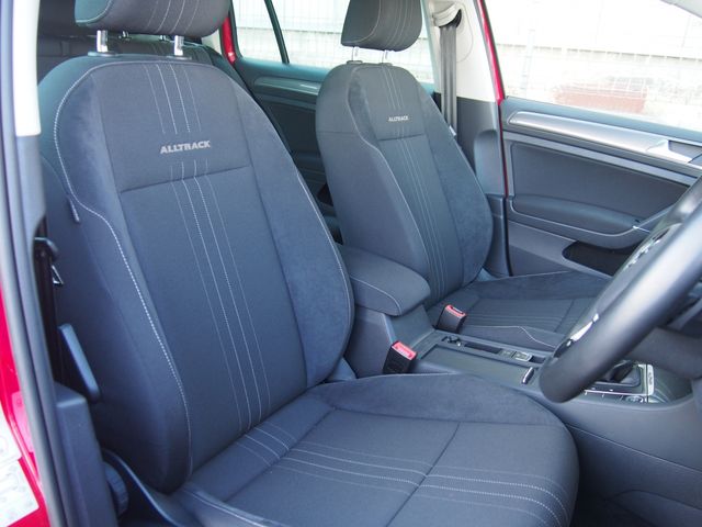 VOLKSWAGEN GOLF ALLT 2017 Image 31