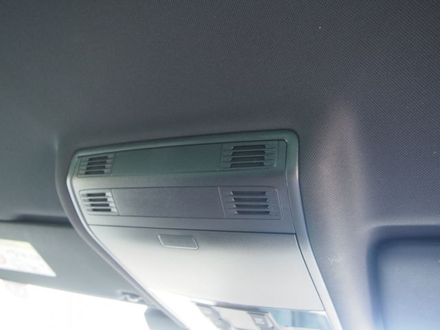 VOLKSWAGEN GOLF GTI 2017 Image 31