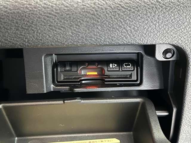 NISSAN SERENA  WG 2017 Image 31