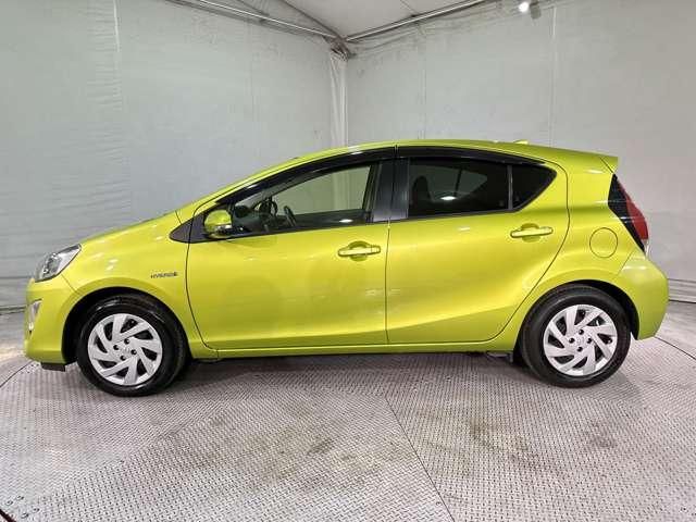 TOYOTA AQUA 2015 Image 31