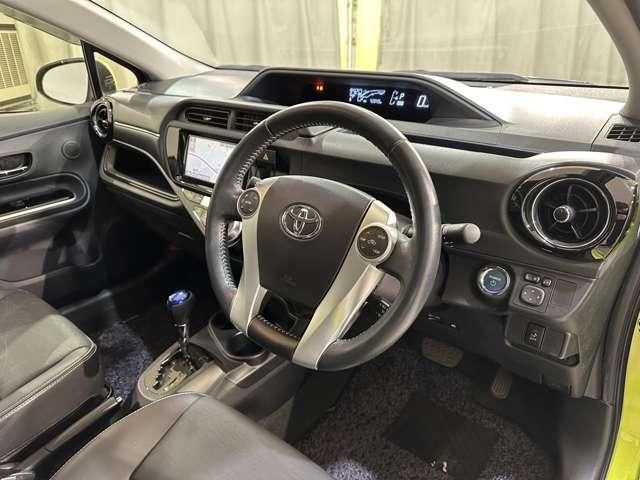 TOYOTA AQUA 2015 Image 31