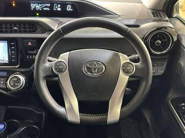 TOYOTA AQUA 2015 Image 31