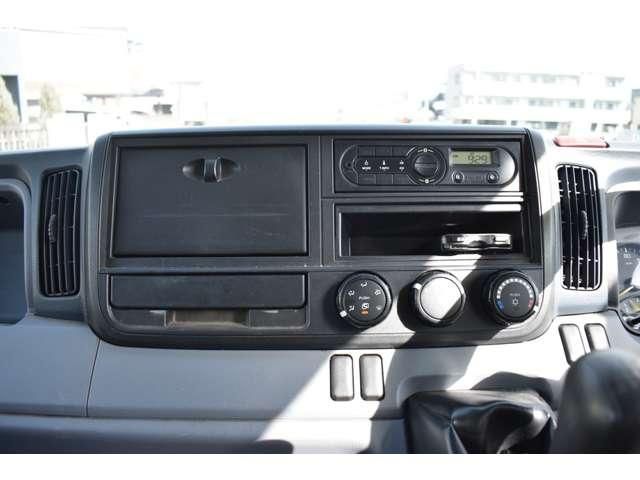 MITSUBISHI CANTER 2015 Image 31