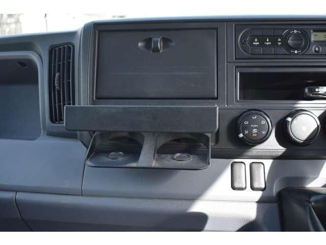 MITSUBISHI CANTER 2015 Image 31