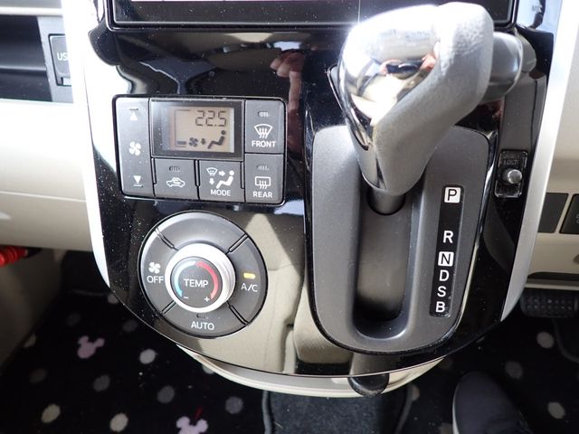 DAIHATSU TANTO 2014 Image 31