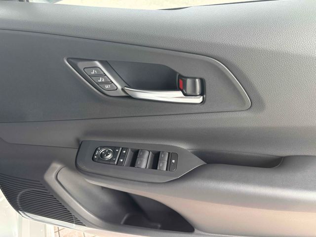 TOYOTA PRIUS 2025 Image 31