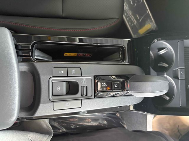 TOYOTA PRIUS 2025 Image 31