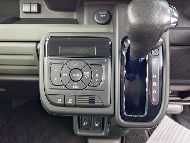 SUZUKI SPACIA GEAR 2024 Image 31