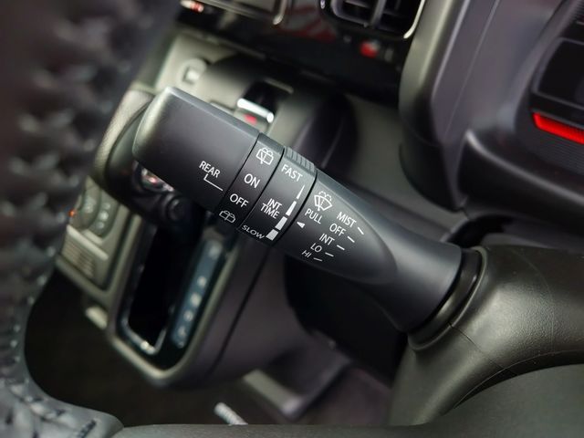 SUZUKI SPACIA GEAR 2024 Image 31