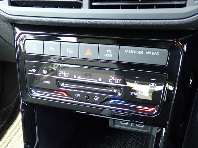 VOLKSWAGEN T-CROSS 2024 Image 31