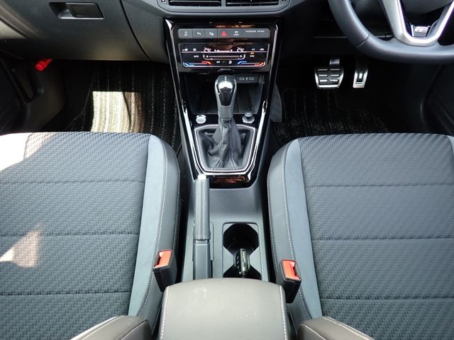 VOLKSWAGEN T-CROSS 2024 Image 31