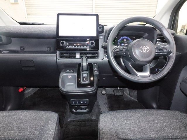 TOYOTA SIENTA HYBRID 2022 Image 31