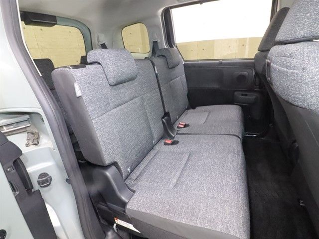 TOYOTA SIENTA HYBRID 2022 Image 31