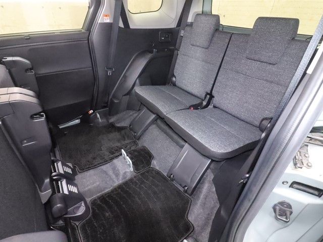 TOYOTA SIENTA HYBRID 2022 Image 31